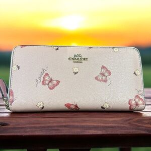 Sold !!!!Coach Pink Butterfly Floral Long Wallet Round Zip New Without Tags RARE